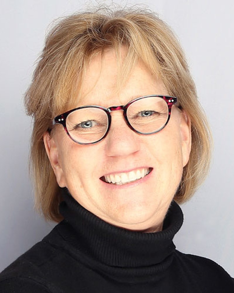 Joanne Hock headshot